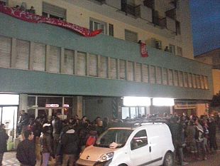 emergenza-casa-bambini-al-freddo-nel-palazzo-occupato