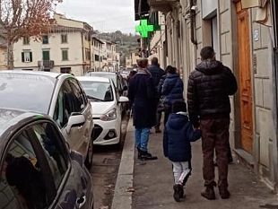 saldi-a-firenze-partenza-fiacca-le-uniche-file-sono-per-i-tamponi