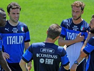 azzurri-a-coverciano-insulti-razzisti-a-balotelli
