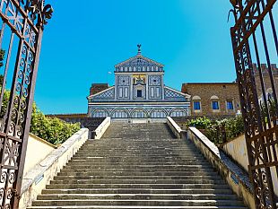 i-funerali-di-roberto-cavalli-a-san-miniato-al-monte