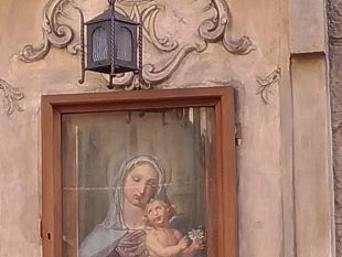 angeli-del-bello-di-firenze-impegnati-nella-cura-dei-tabernacoli