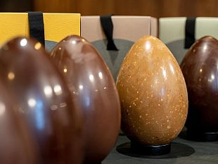 le-uova-pasquali-raw-firmate-dallo-chef-vito-cortese