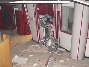 rapina-a-un-istituto-di-credito-a-campi-bisenzio
