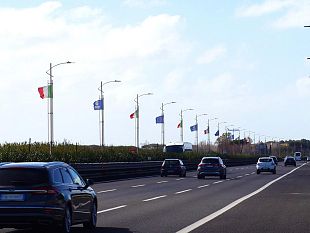 ponti-primaverili-auto-verso-le-citta-darte-e-le-localita-balneari