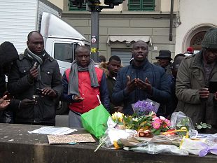 spari-a-firenze-in-migliaia-contro-razzismo-e-fascismo