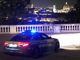 le-rubano-la-borsa-al-tavolo-mentre-balla-in-un-locale-sui-lungarni