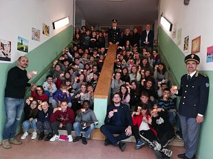 giovani-e-internet-un-patentino-digitale-per-luso-corretto-del-web-e-dei-social