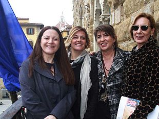 b304042135-domani-alla-pergola-ferite-a-morte-scritto-e-diretto-da-serena-dandini