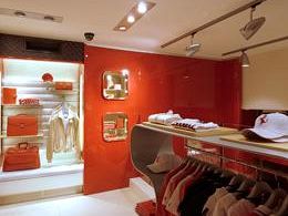 a905191435-ferrari-un-nuovo-store-a-firenze