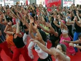 b010081413-pelu-e-bundu-tagliano-il-nastro-del-centro-fitness-artemio-franchi