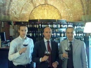 b006022004-l-enoteca-italiana-apre-le-sue-porte-al-giappone