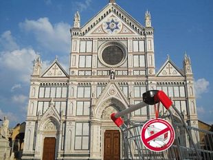 b209171423-i-carrelli-della-spesa-sono-la-nuova-cartolina-da-firenze