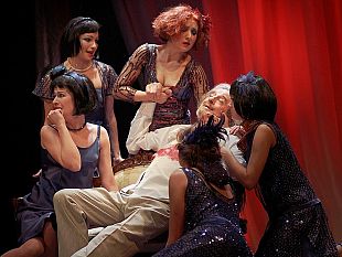 b301111554-questa-sera-si-recita-a-soggetto-torna-pirandello-alla-pergola