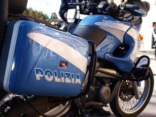 b011201241-31enne-fiorentino-sorpreso-a-fare-sesso-con-viado-brasiliano-400-euro-di-multa