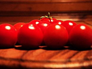 pomodoro-nuova-etichetta-pelati-polpe-sughi-e-concentrati