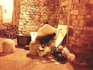 b106151155-rifiuti-alle-porte-di-firenze-il-porta-a-porta-e-nel-caos