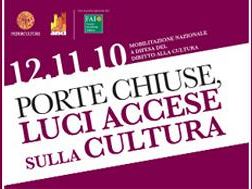 b011121520-cultura-serrate-volantinaggi-e-mostre-la-toscana-protesta-contro-i-tagli