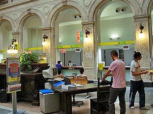 b110051540-lavoratori-delle-poste-sit-in-di-protesta-a-firenze