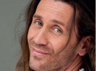 b301081915-povia-chitarra-e-voce-ad-agliana