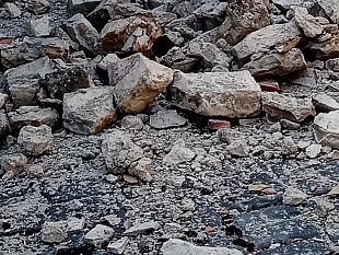 crolla-muro-in-via-benedetto-fortini-traffico-interrotto