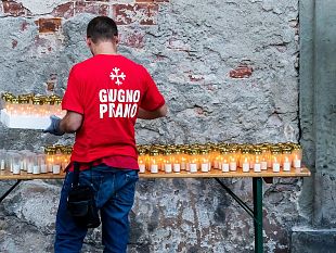 pisa-cerca-160-persone-per-accendere-i-lumini-della-luminara