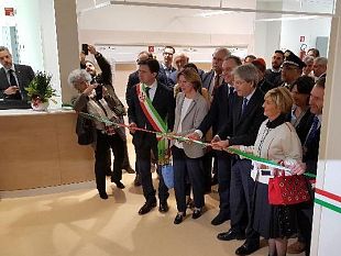 trauma-center-a-careggi-a-firenze-paolo-gentiloni-e-beatrice-lorenzin