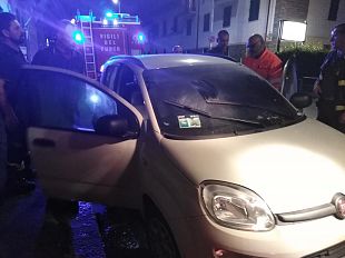 galluzzo-fumo-dalla-macchina-incendio-evitato-con-prontezza