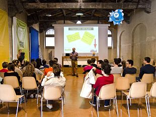 internet-festival-dalle-fake-news-alla-economia-in-rete