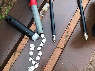 17-dosi-di-cocaina-nascoste-in-un-lucchetto-della-bici