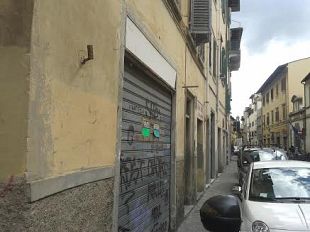 degrado-via-palazzuolo-il-problema-si-risolve-con-piu-rastrelliere