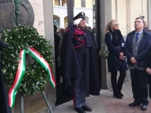 la-polizia-di-stato-ricorda-emanuele-petri