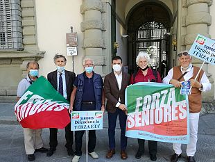 toscana2020-a-firenze-un-flash-mob-di-forza-italia-seniores