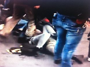 ragazza-calpestata-dal-poliziotto-non-fara-denuncia