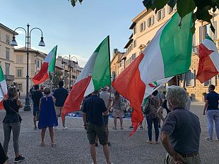 via-palazzuolo-la-protesta-dei-residenti