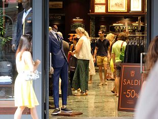 primo-week-end-di-saldi-i-trend-dacquisto