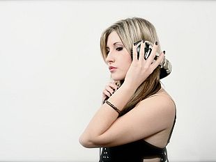 b302132211-veglione-mascherato-eyes-wide-shut-a-la-capannina-di-franceschi