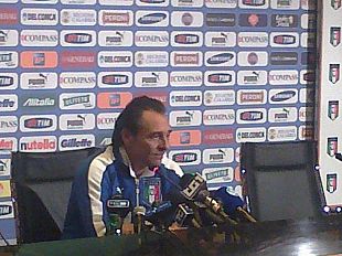 b011152351-prandelli-a-coverciano-prepara-l-amichevole-contro-la-romania