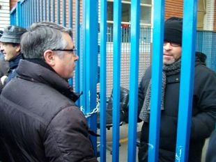 b012171603-eaton-incontro-tra-prefetto-e-lavoratori-in-sciopero-della-fame