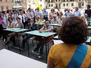 b109201311-educatrice-in-overdose-nel-bagno-della-scuola