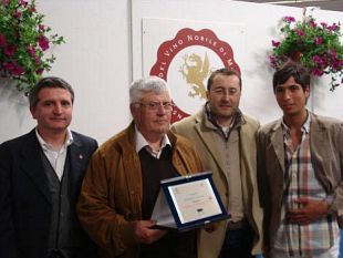 b005081649-il-consorzio-del-vino-nobile-premia-il-miglior-cantiniere