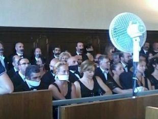 b301152031-maggio-musicale-la-regione-chiede-il-ritiro-dei-licenziamenti-firmati-da-renzi