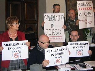 a901302340-consiglio-provinciale-contro-lo-sbarramento-elettorale-protesta-la-sinistra-br-sospesi-i-lavori-per-mancanza-del-numero-legale