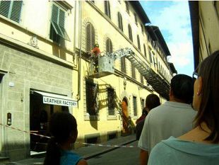 banchi-in-via-ricasoli-venditori-regolari-cacciati