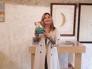 la-favola-di-amaranta-a-un-prato-di-libri