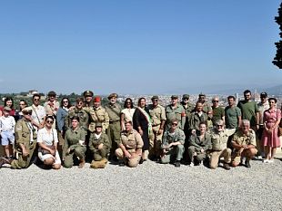 firenze-la-staffetta-di-jeep-della-seconda-guerra-mondiale