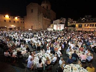 torna-il-torrino-doro-in-oltrarno