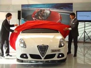 b005221452-il-gruppo-fiat-torna-a-firenze-al-via-un-piano-d-assunzioni