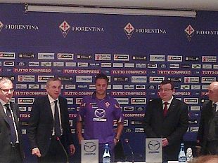 b101071351-scontro-a-distanza-su-adrian-mutu-tra-mencucci-e-becali