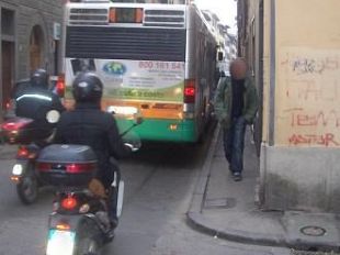 a911281301-a-rallentare-il-mezzo-pubblico-non-sono-solo-le-biciclette