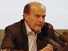 b209161450-festa-pd-bersani-fa-il-pieno-ma-a-chiudere-sara-matteo-renzi